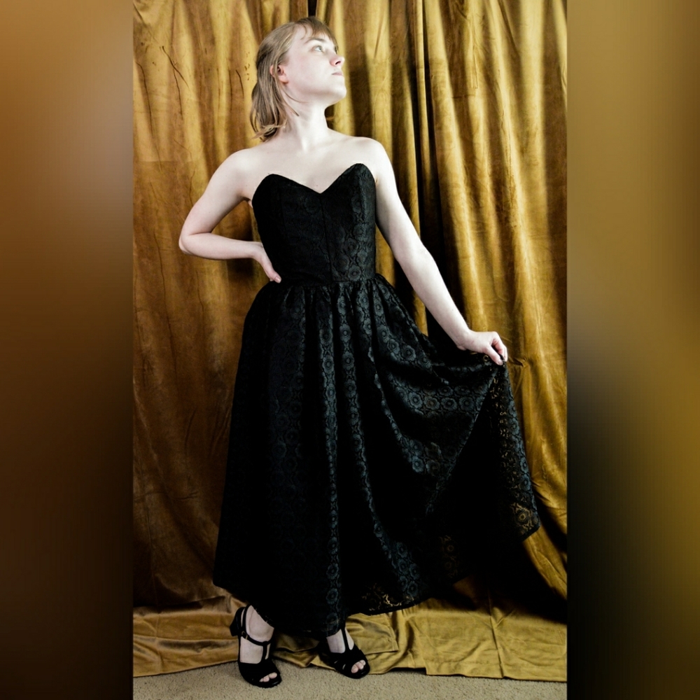Black Daisy Lace Tea Length Gown
